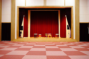 ふれあいホール(200m<sup>2</sup>)